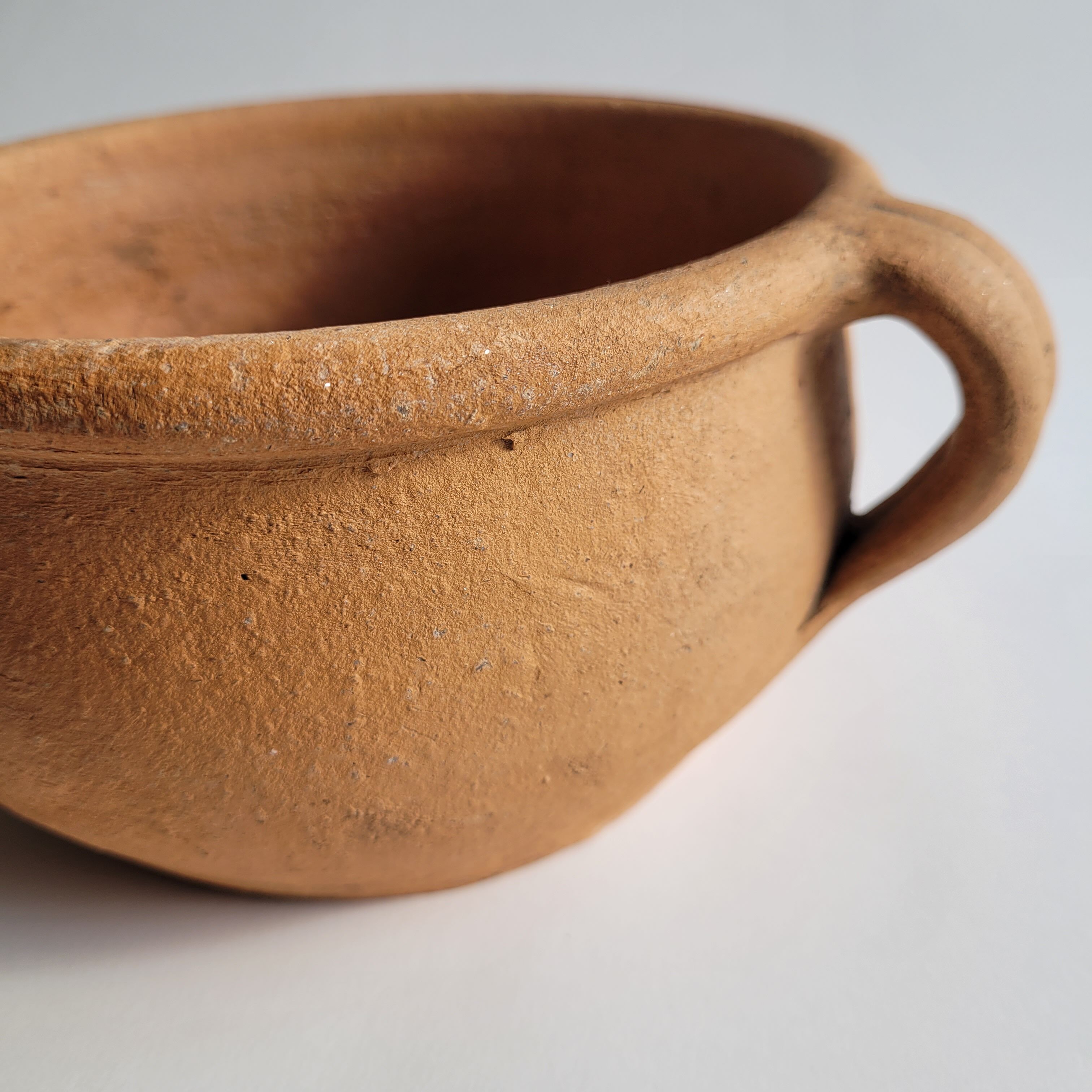 Terracotta handle pot/ pot cover