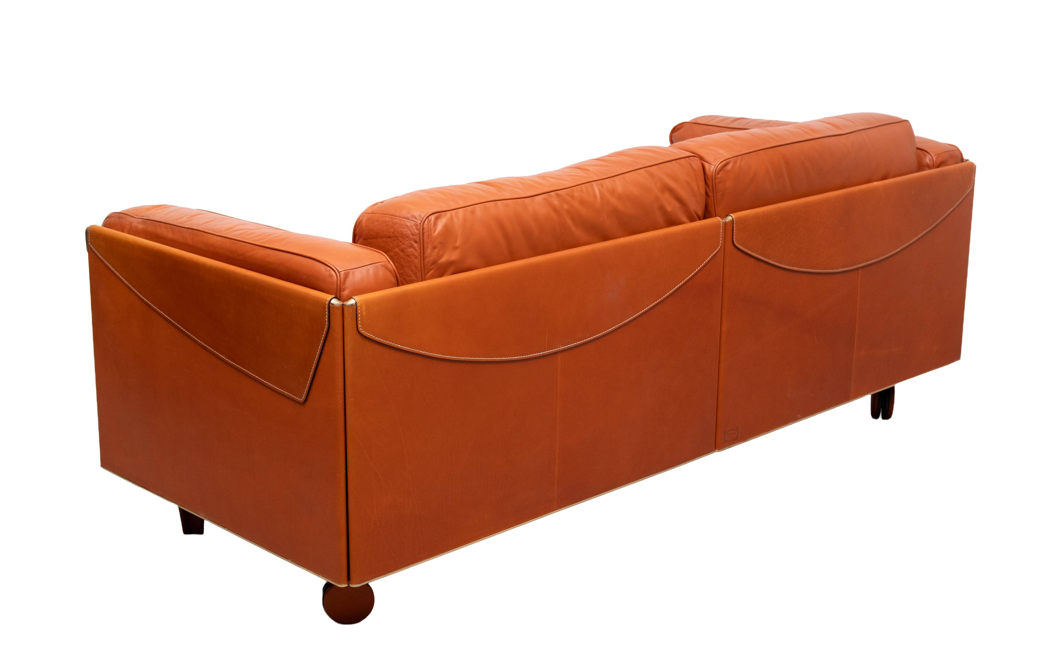 Stunning Leather 2.5 seater Sofa design by Pierluigi Cerri for poltrona fra