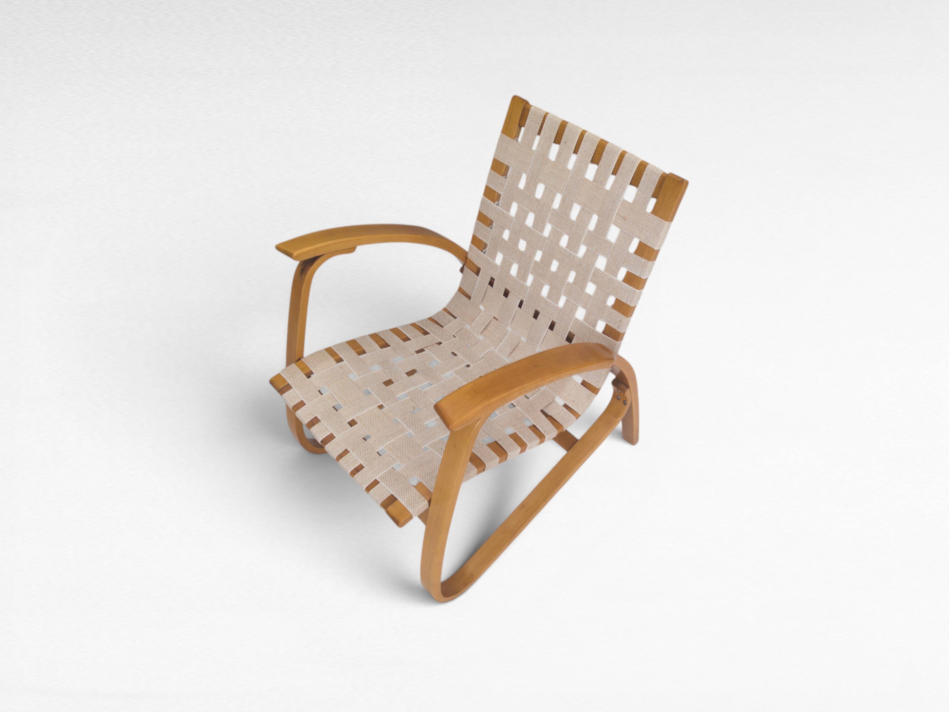 Chaise longue sculpturale en bois cintré par Jan Vaněk pour UP Zavody, années 1930.