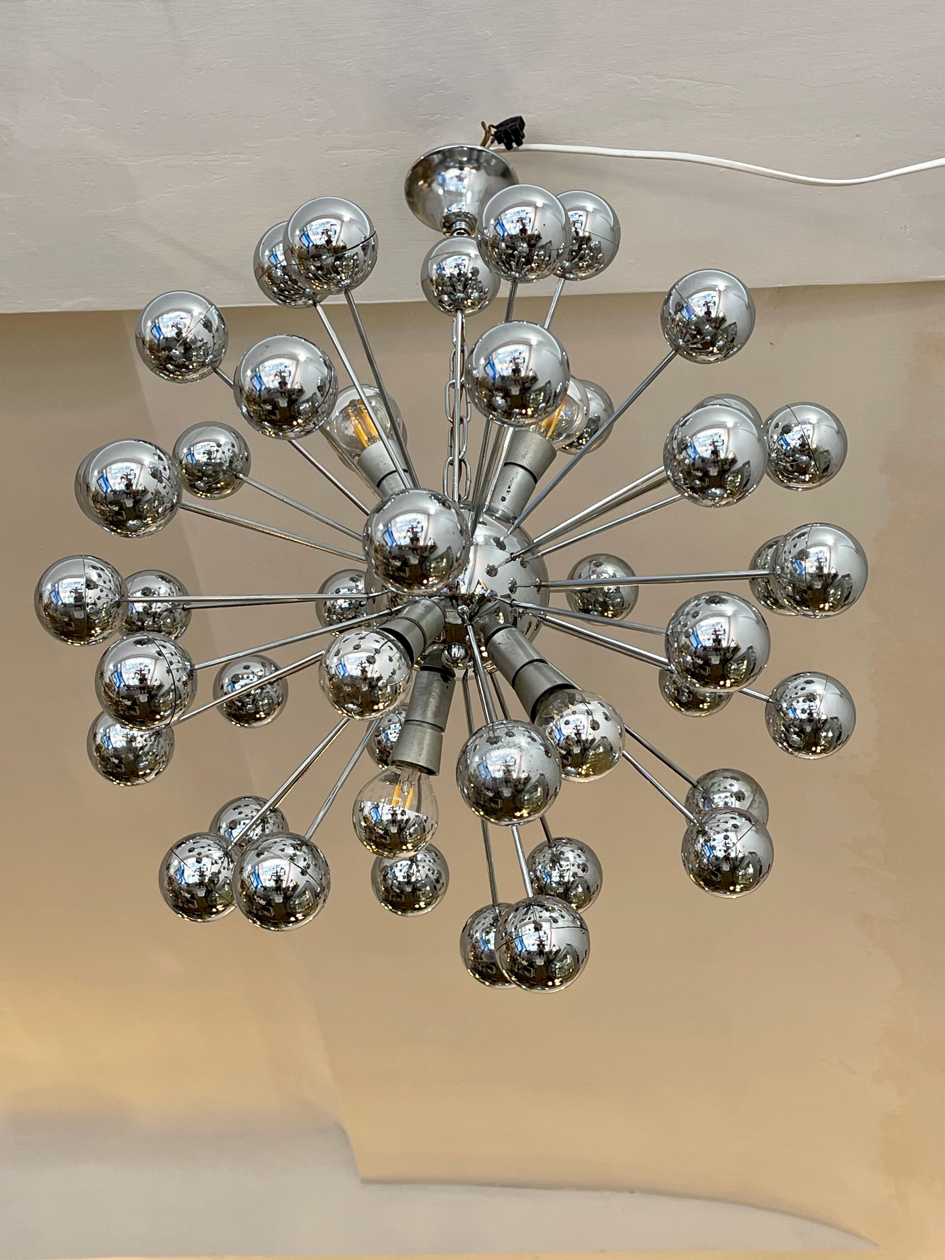 Sputnik chandelier 70