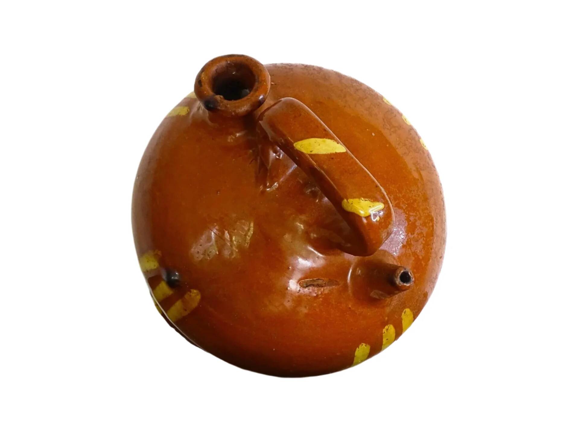 Cruche ou gargoulette ancienne en faïence française à glaçure rayée jaune