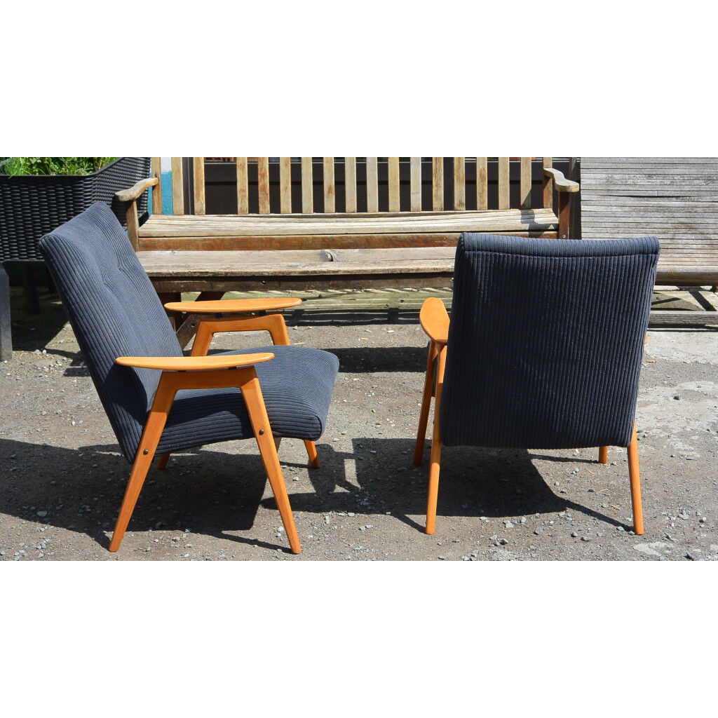 Paire de fauteuils de Jaroslav Šmídek