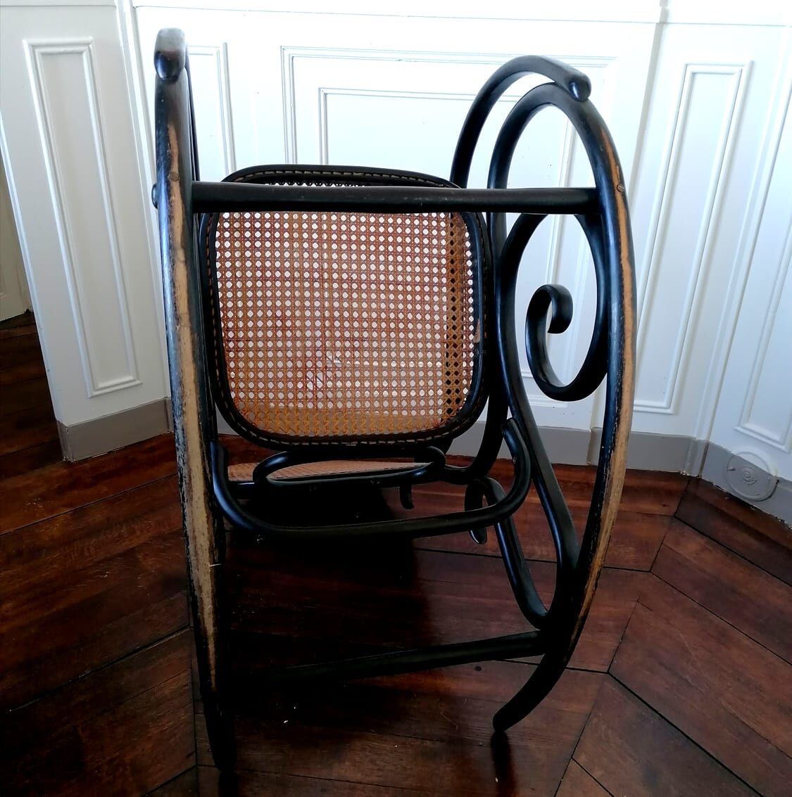 Rocking chair Thonet n°10 , 1908 original label