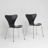 Paire de chaises 3107 série papillons Arne Jacobsen pour Fritz Hansen