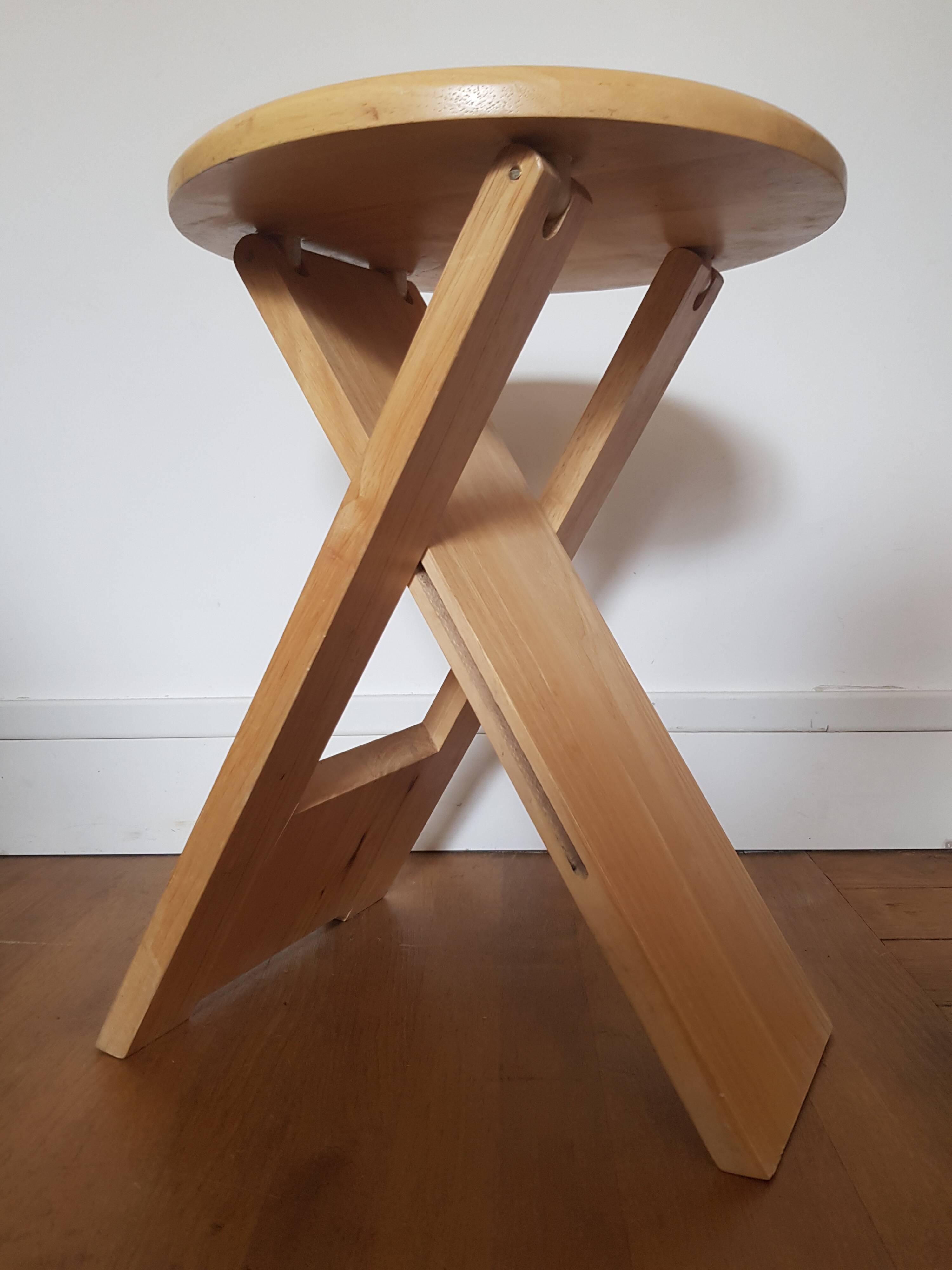 Suzy stool by Adrian Reed