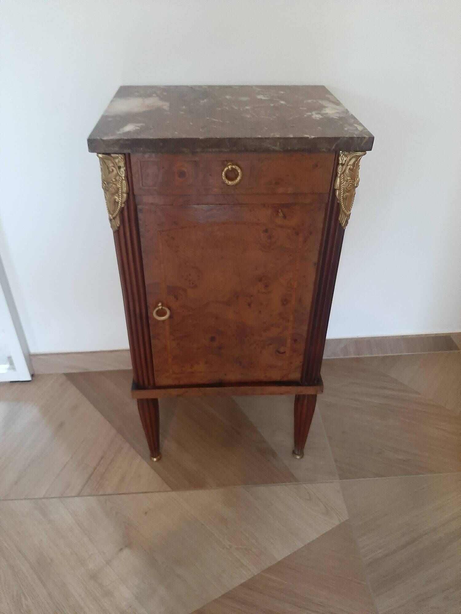 pretty Louis XVI Style bedside cabinet - 1 drawer - 1 Elm Burl marble tray door