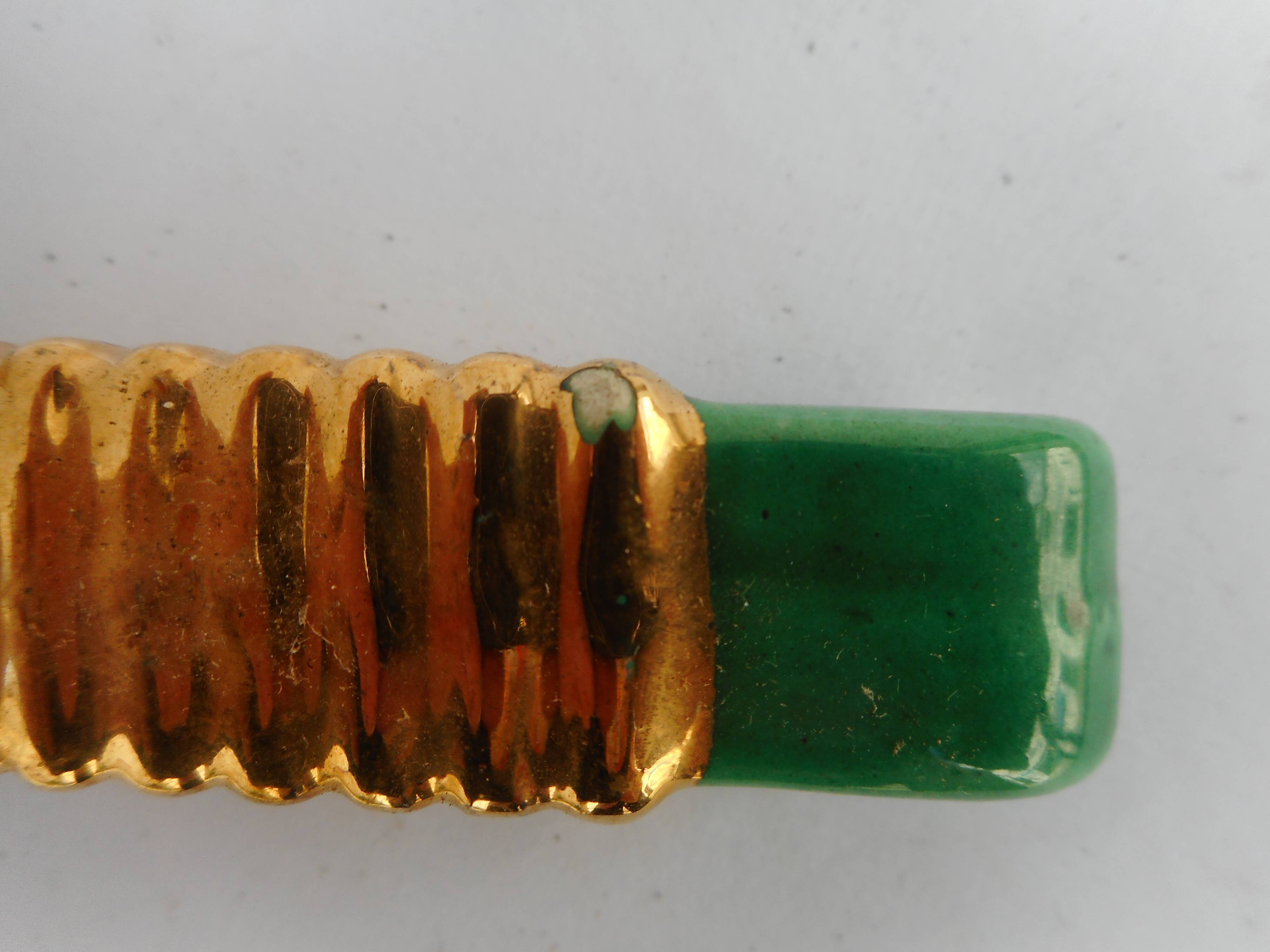 Set of 12 ceramic knife holders