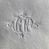 GR embroidered rectangle tablecloth with 7 matching damask towels