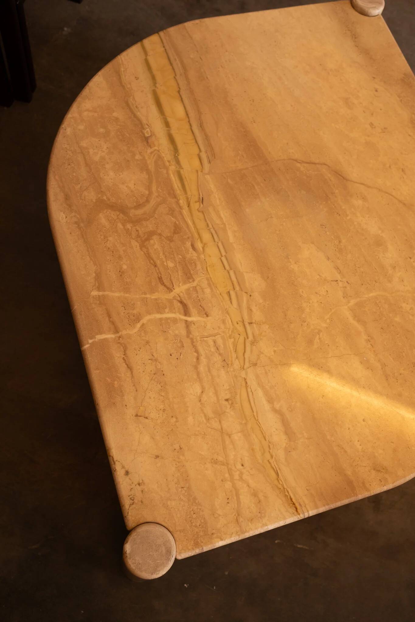 Vintage Italian coffee table in travertine - 1980s