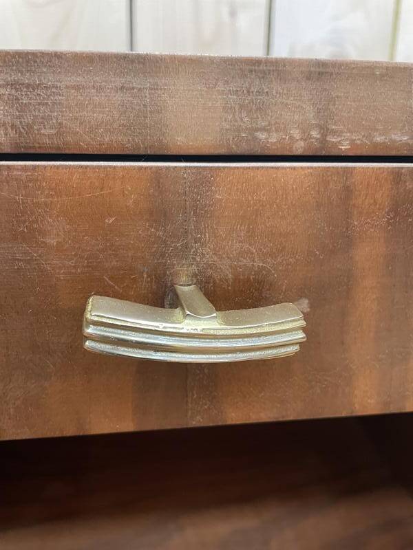 Paire de tables de chevets de style Art Déco