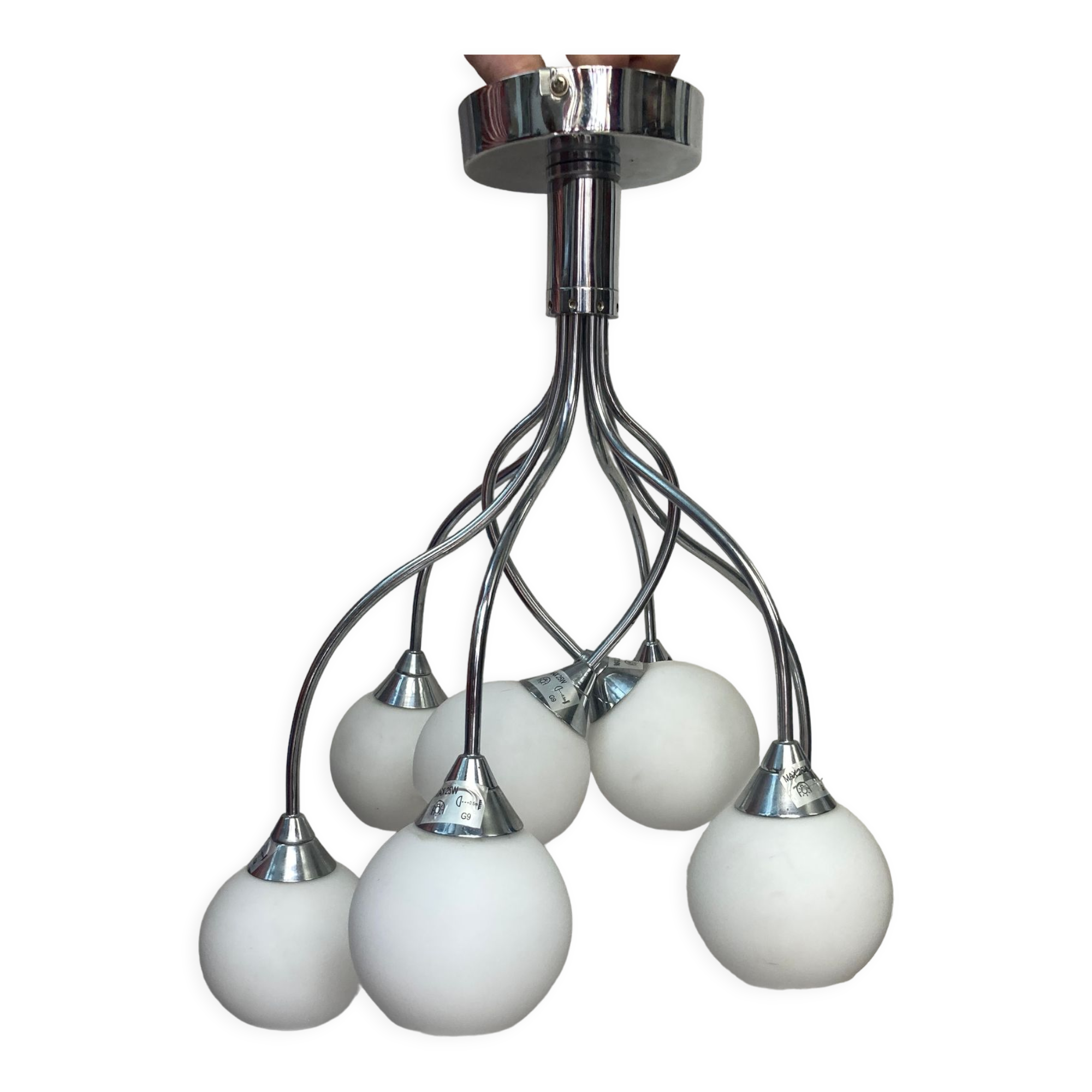 Chandelier 8 white opalines