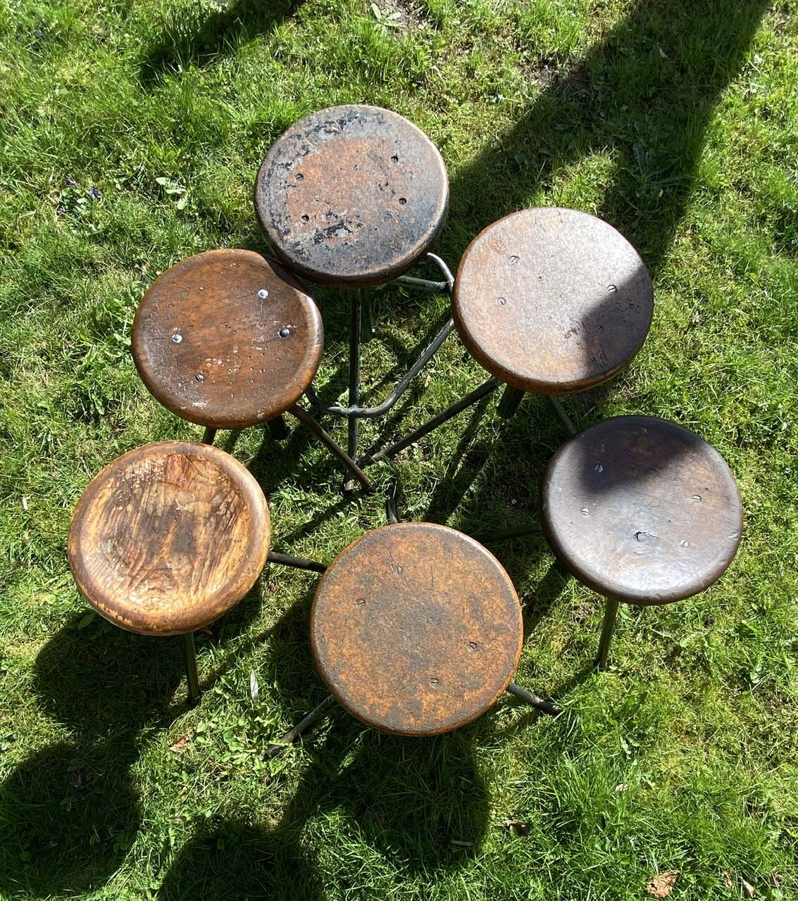 6 adjustable industrial workshop stools, 50s/60s