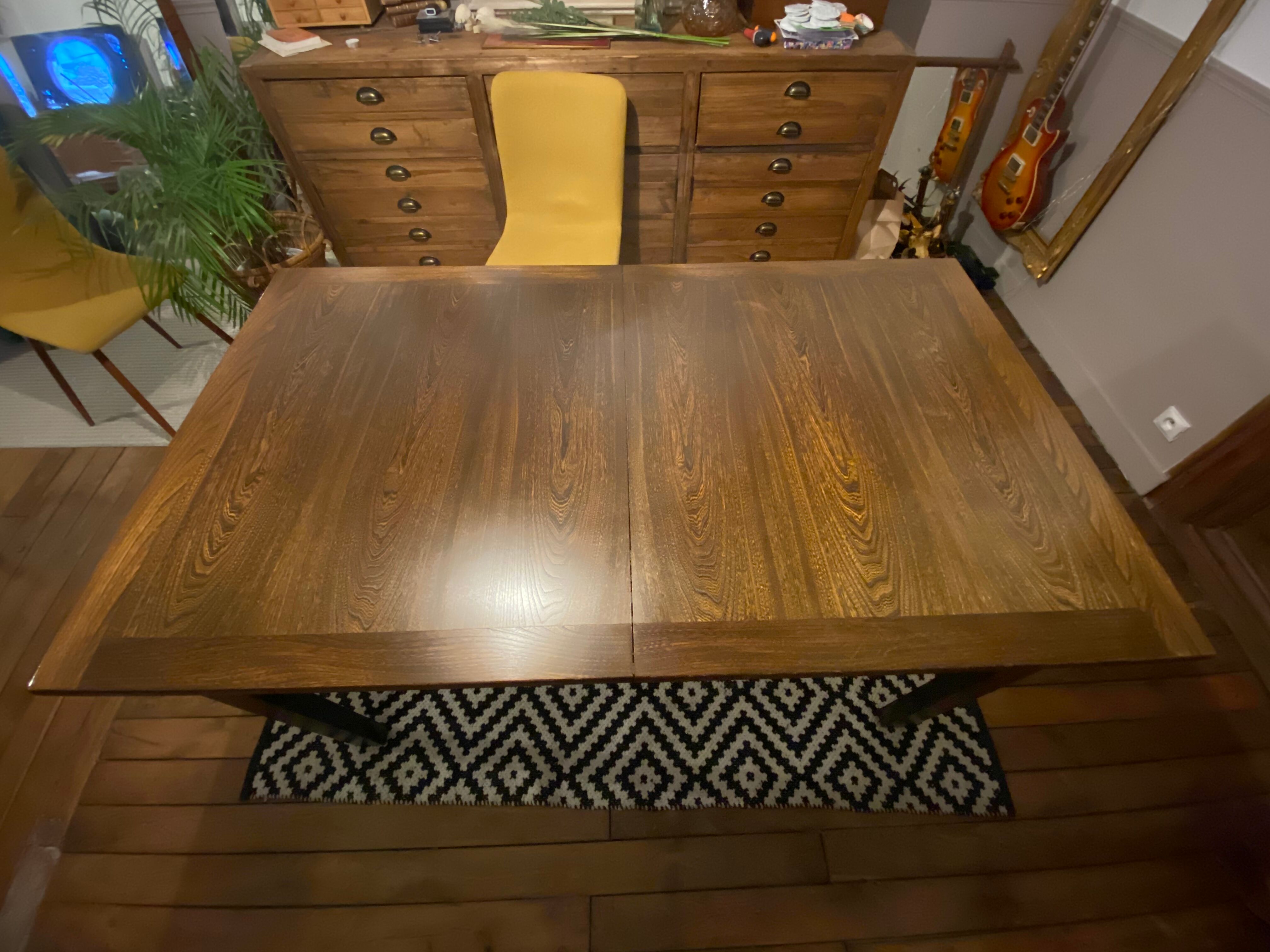 Extendable vintage dining table