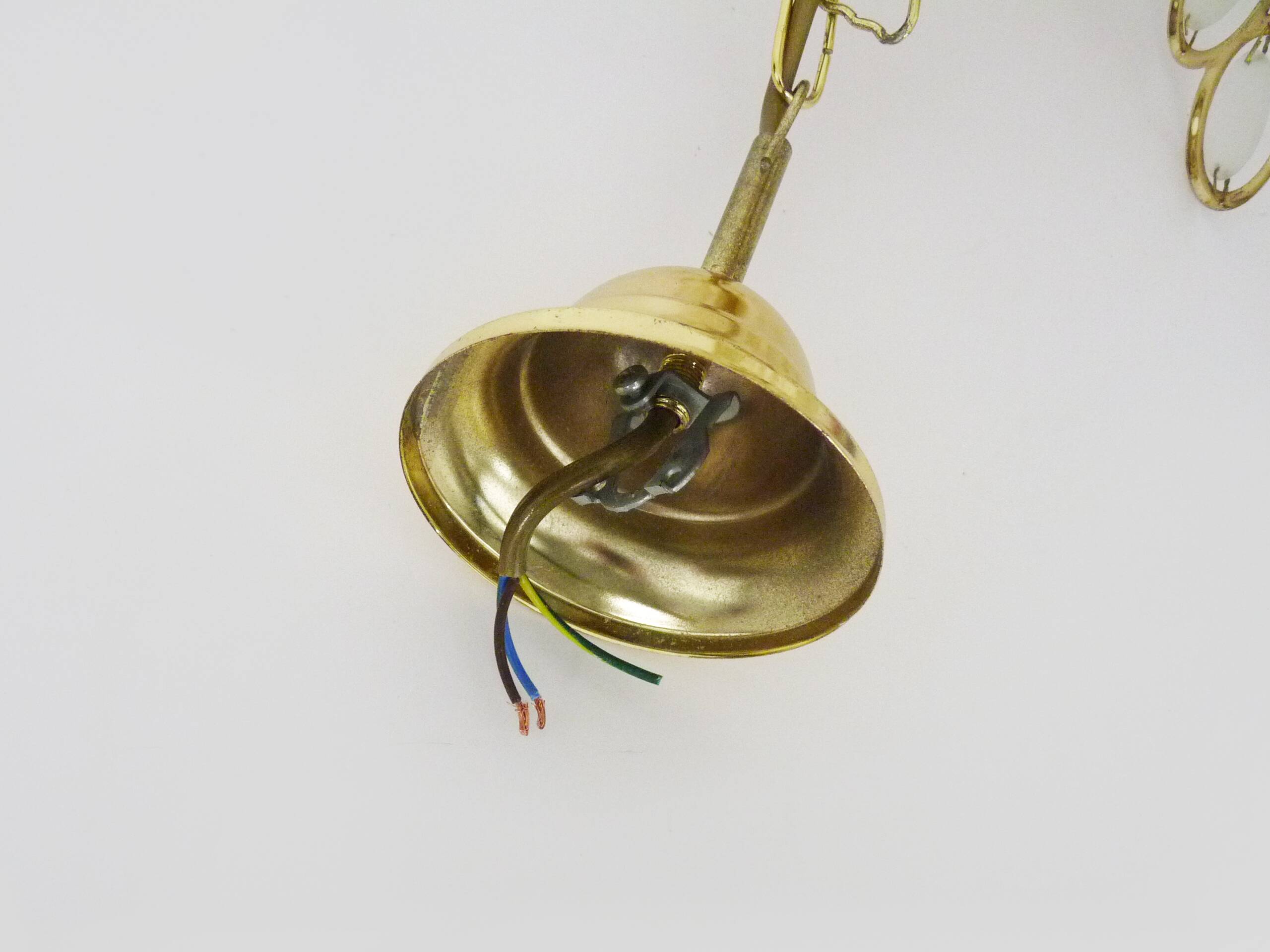 Antique 3-light floral pendant light in gilded metal with glass pendants. 80s