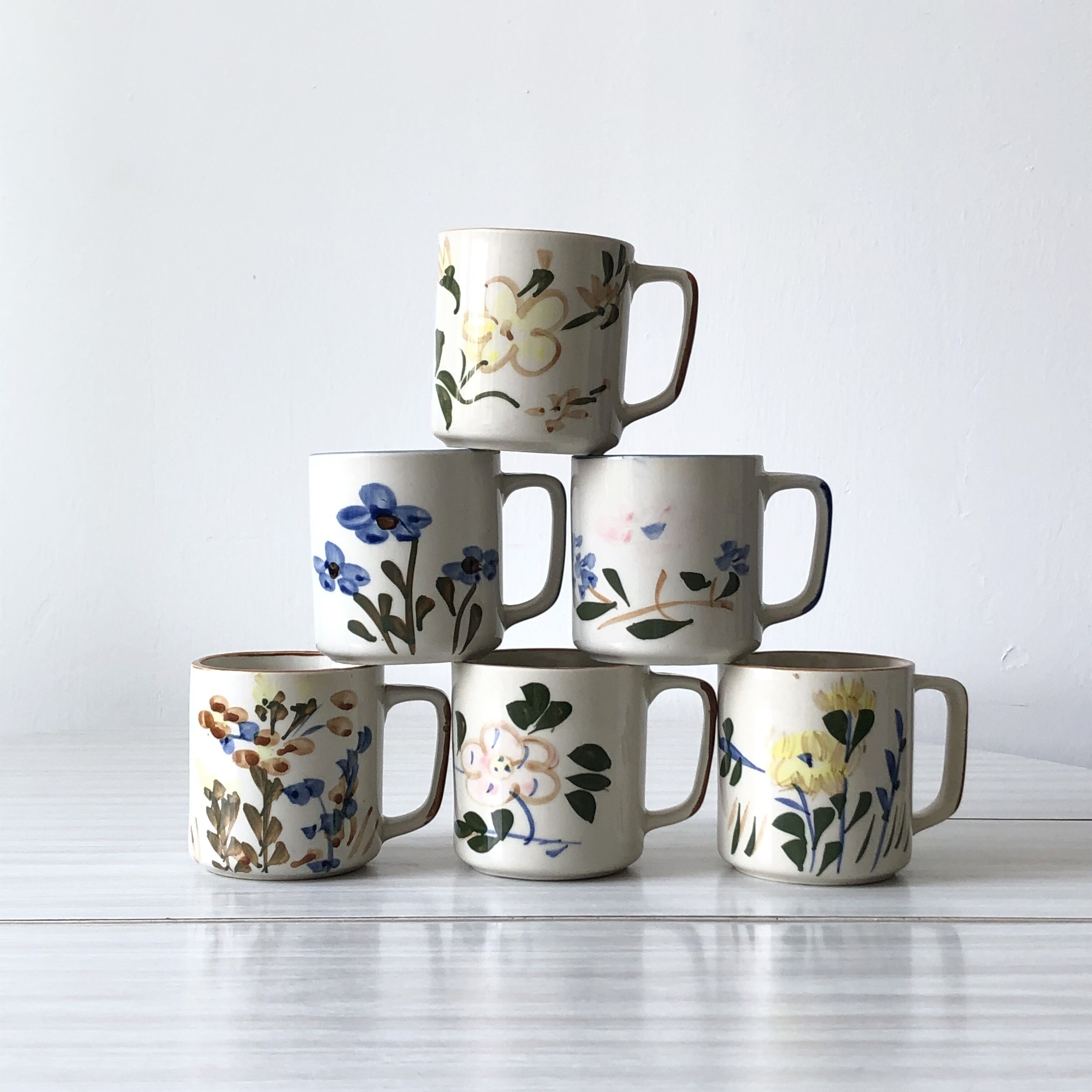 Set of 6 antique ceramic cups / mugs, refined floral patterns Made in China