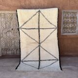 White Marmoucha Moroccan rug - 245 x 154 cm
