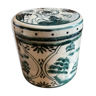 Painted porcelain box
