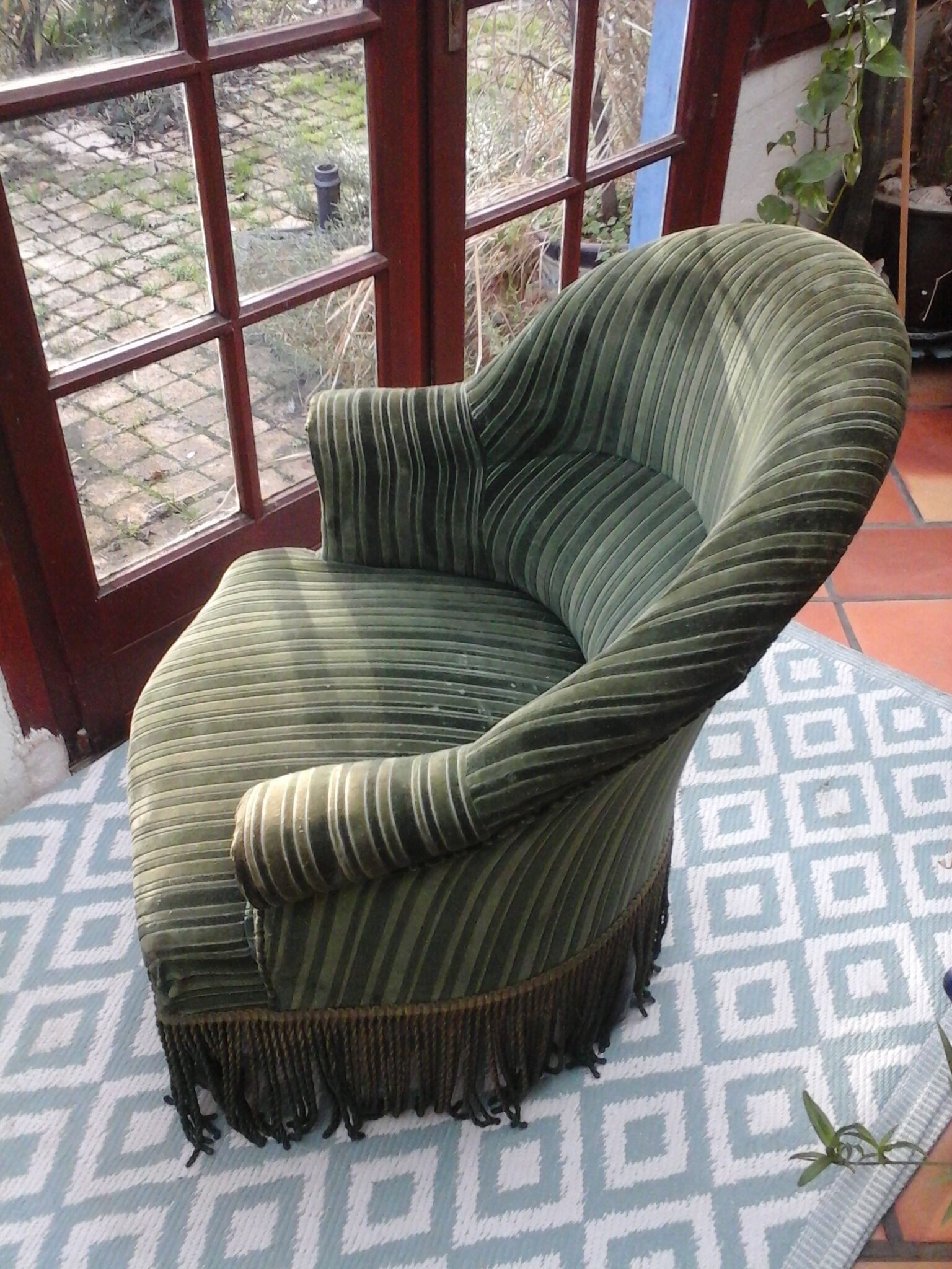 Fauteuil crapaud velours côtelé vert