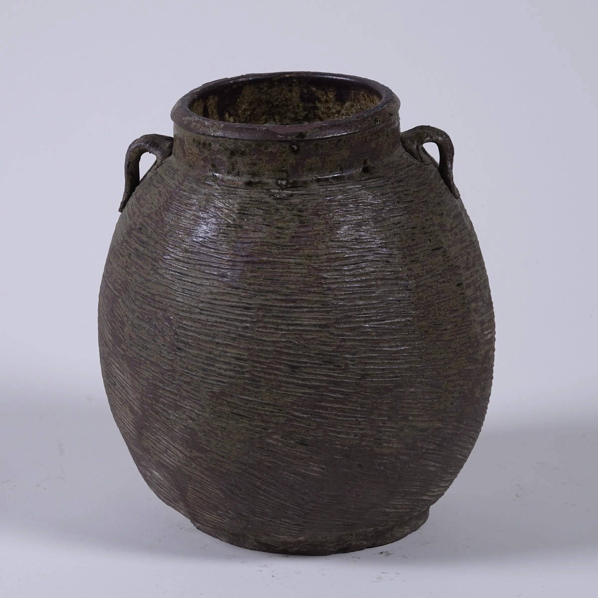 Lian – Chinese terracotta pot with handles no. 2