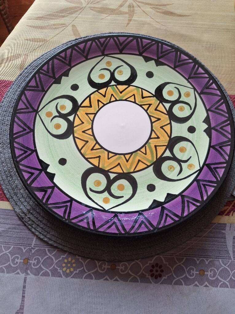 Hand-painted ceramic plate from Brittany, vintage (1960-1970)🌸