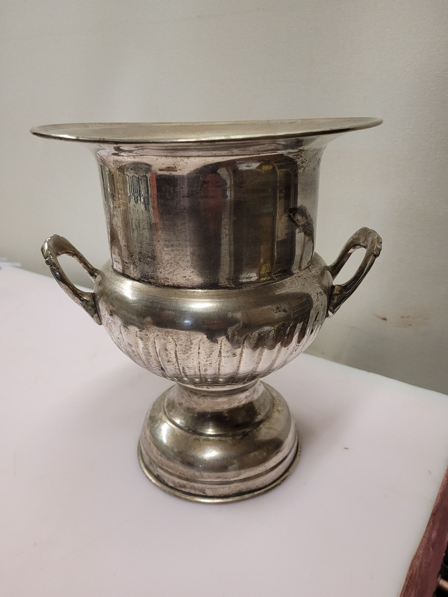 Antique champagne bucket in silver metal medicis shape