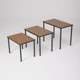 Set of nesting tables
