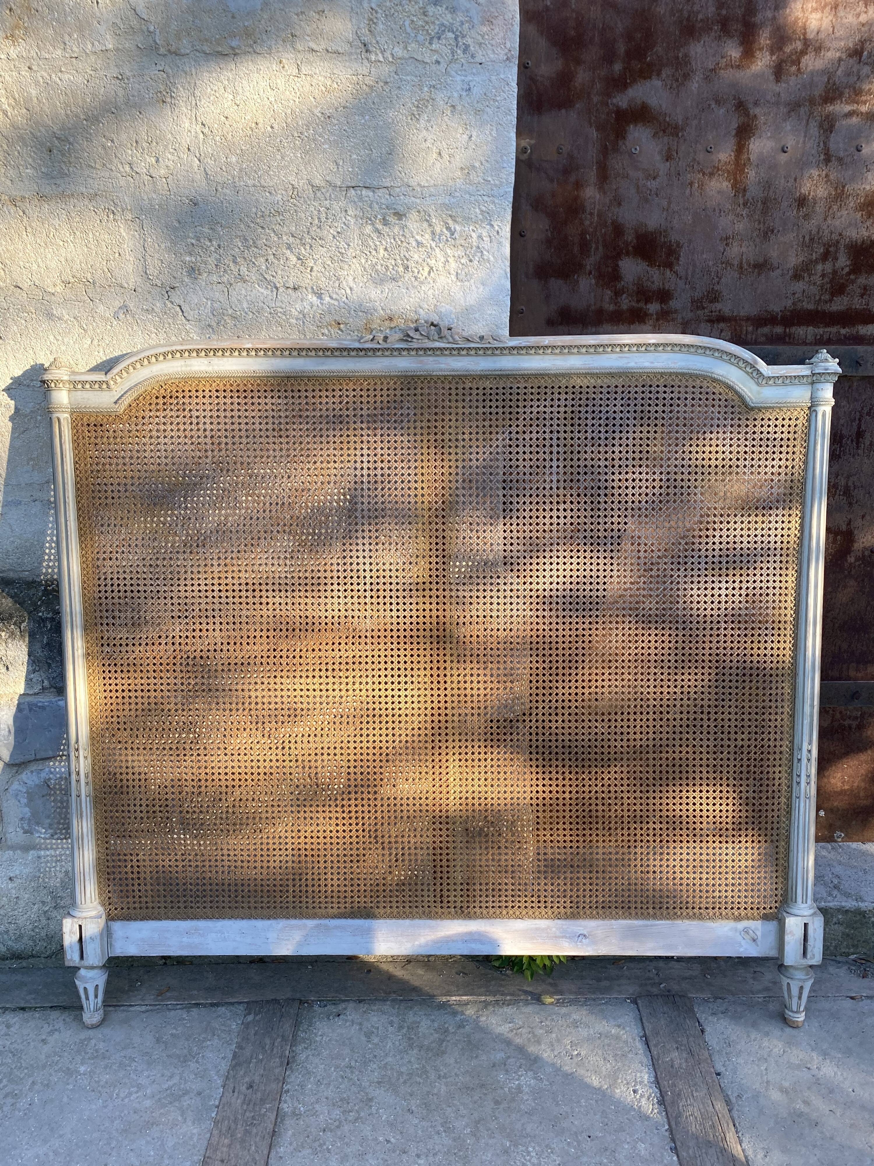 Bed Louis XVI patinated wood and cannage 140/190