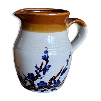 Ceramic jug