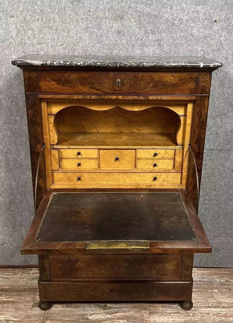 Flame mahogany writing desk – Louis-Philippe period, 19th century