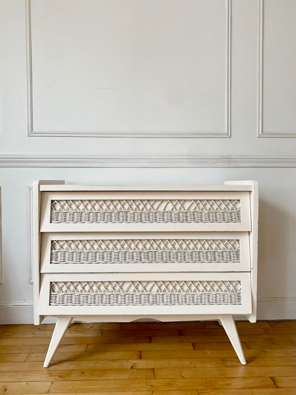 Vintage rattan chest of drawers