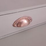 Green Parisian buffet