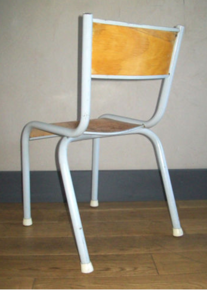 Chaise d'école maternelle