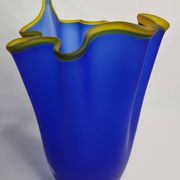 Vase handkerchief in vintage Murano glass, cobalt blue with yellow edging, 80s, 30 cm