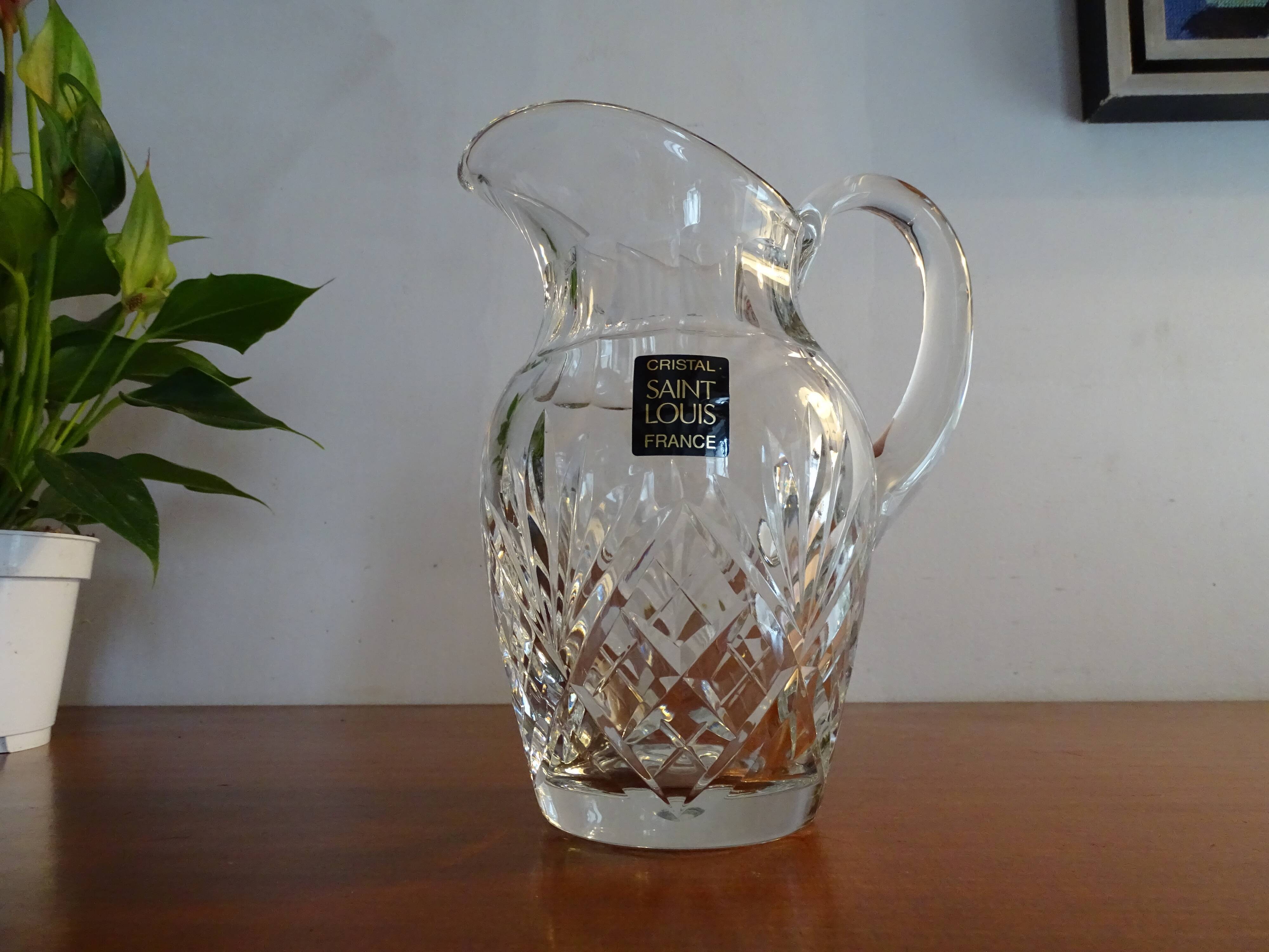 Jug / pitcher with crystal water Saint Louis signed - Model Chantilly