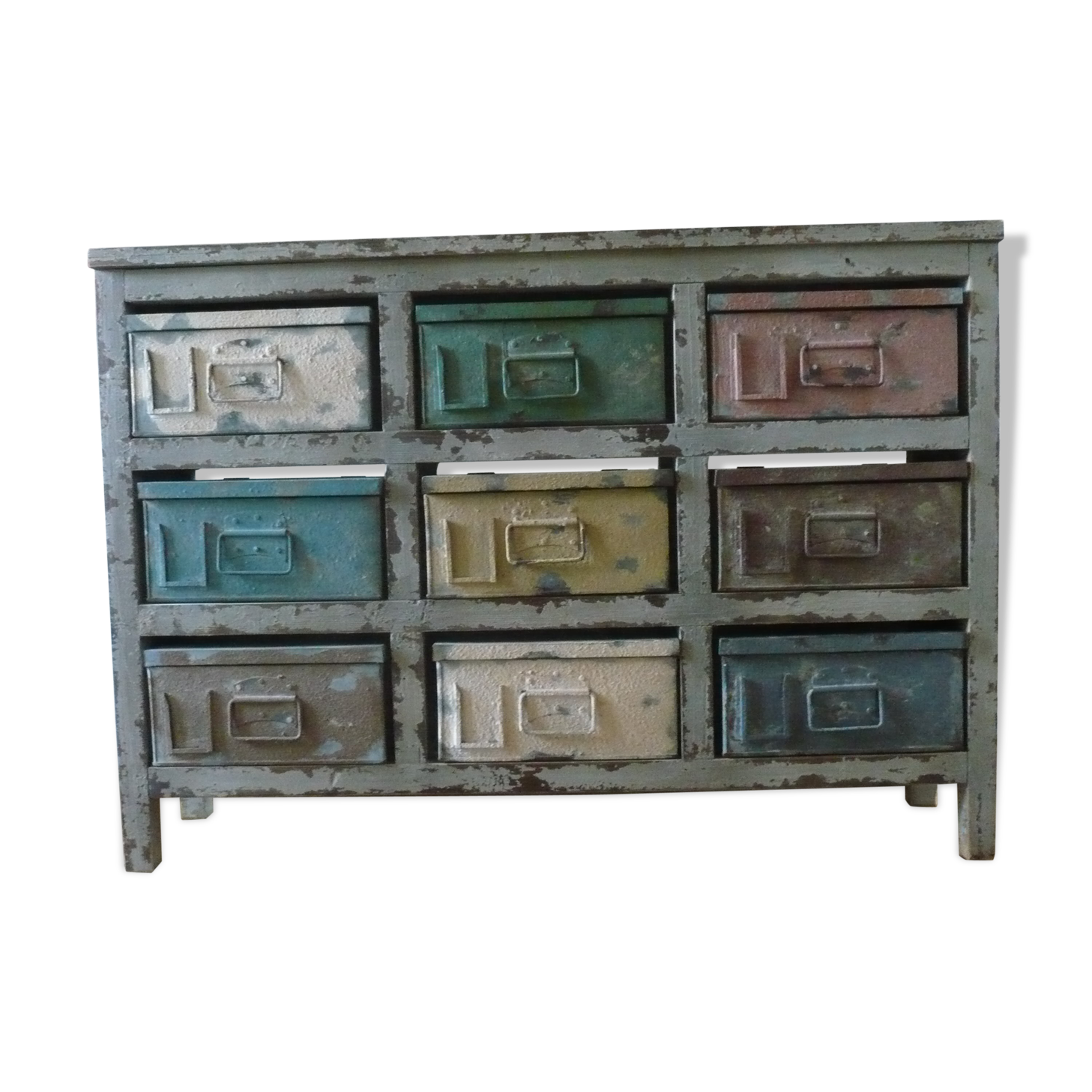 "Painter" storage furniture