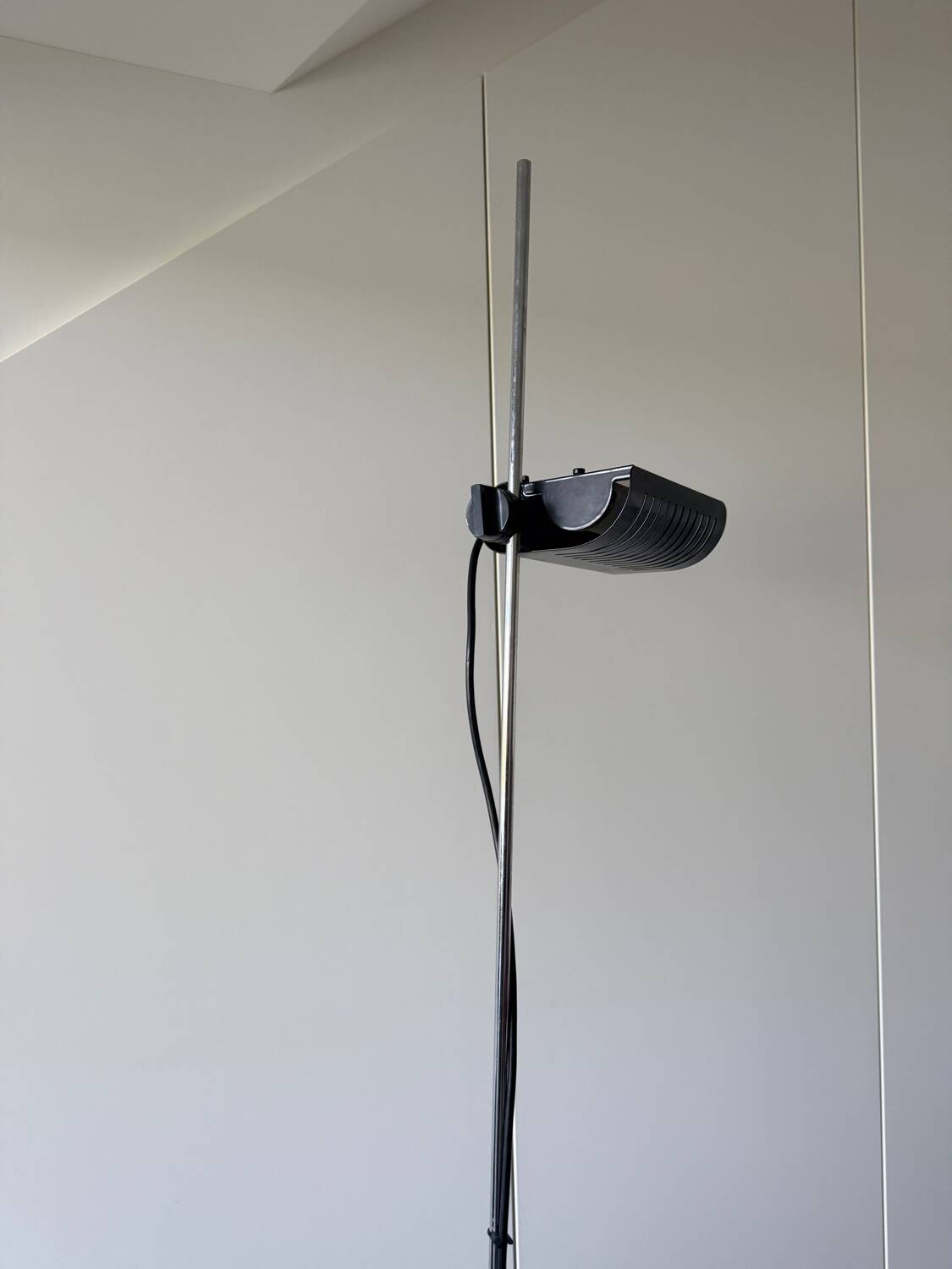 Colombo Floor Lamp – Joe Colombo for Oluce – vintage Italian design –