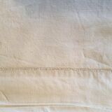 Off-white cloth in Métis