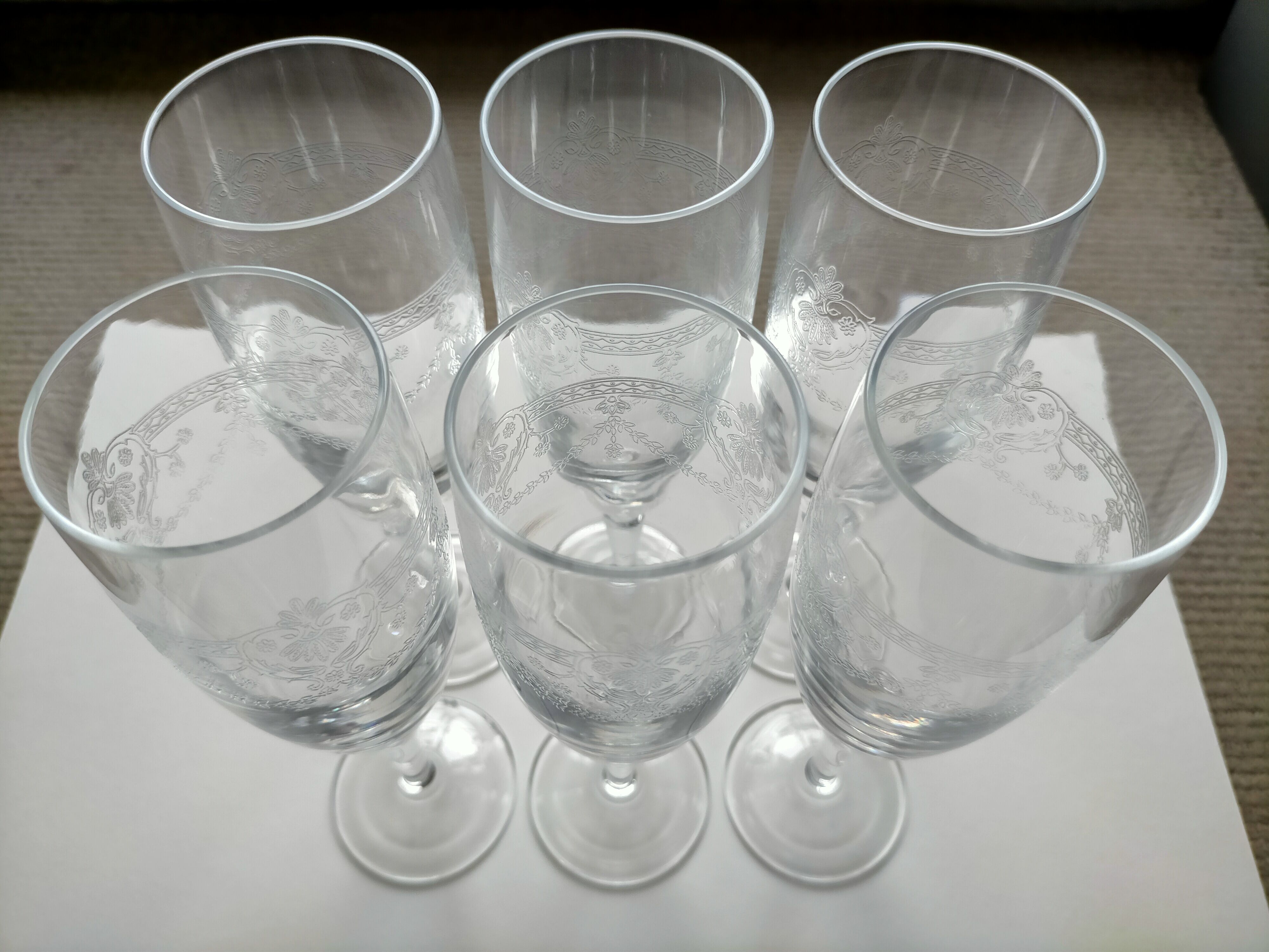 Lot of six glasses of champagne