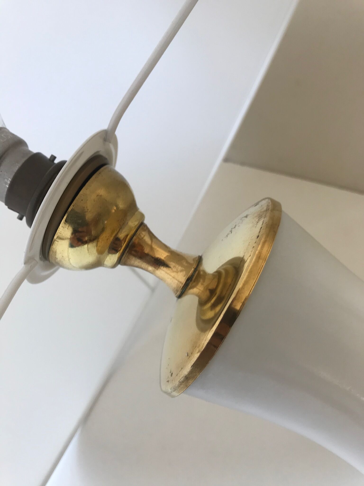 Opaline and brass opaline lamp 70
