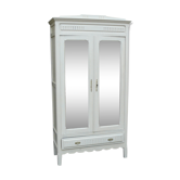 Armoire parisienne