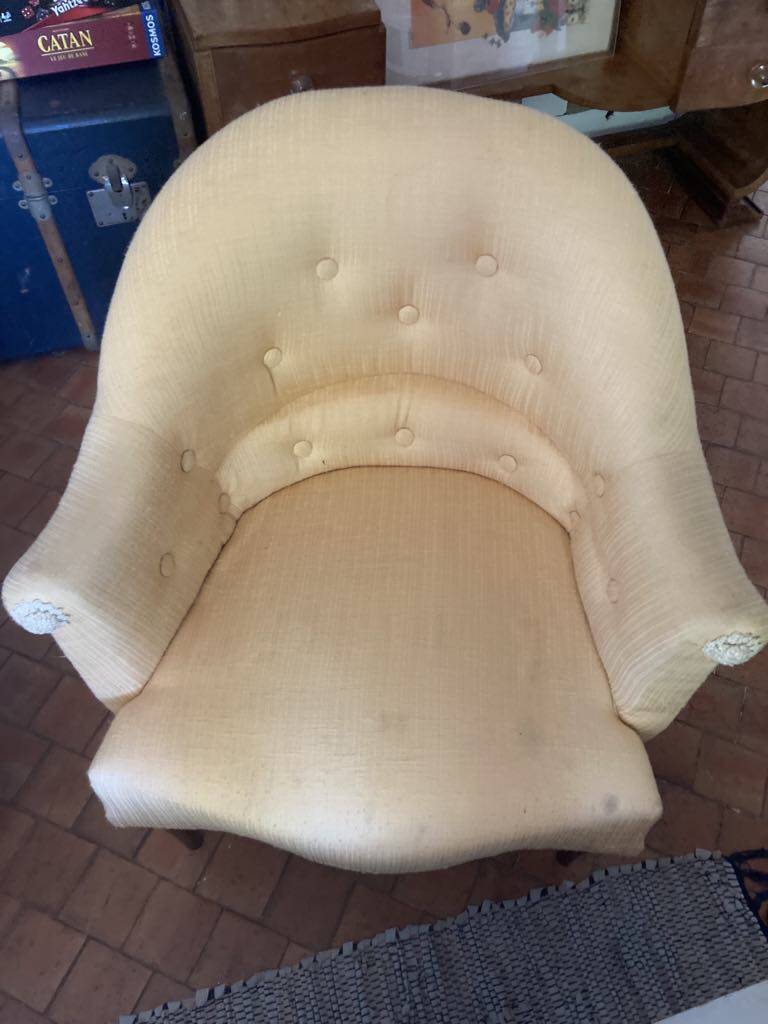 Pair of vintage toad armchairs
