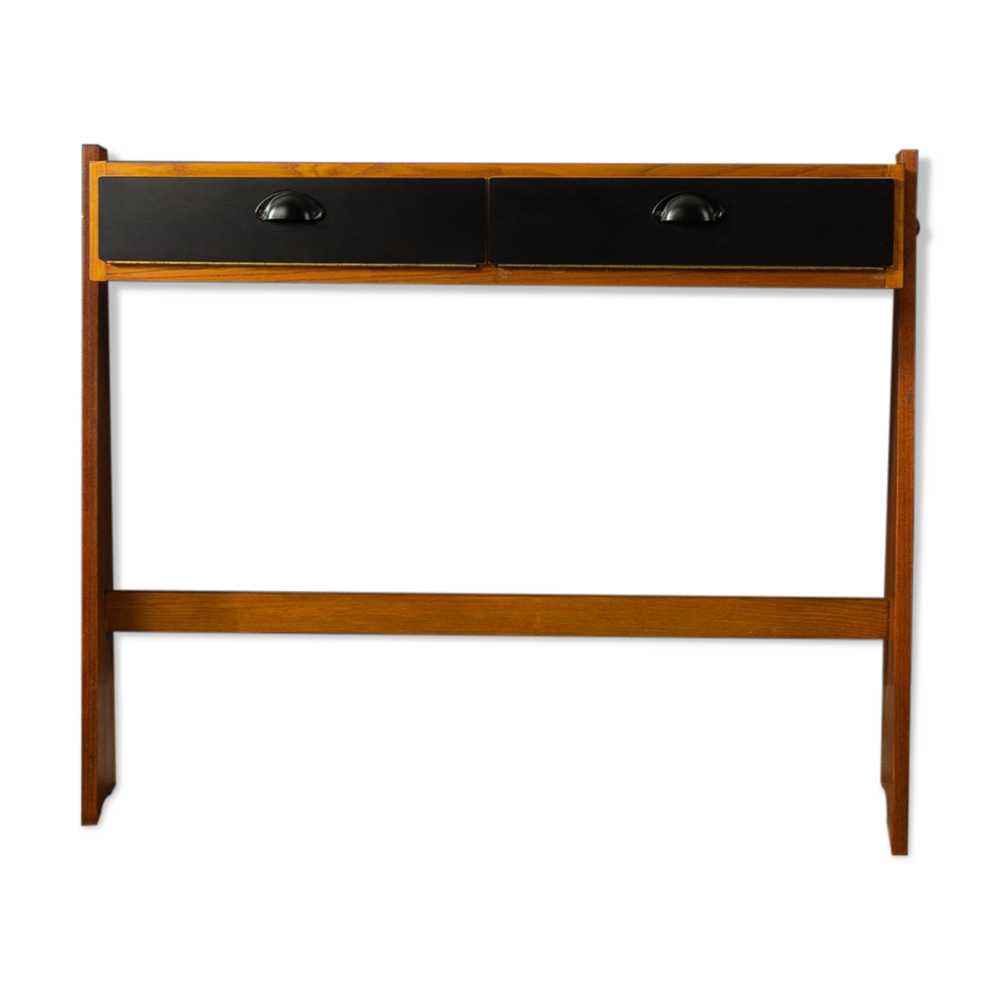 Charming Jewellery Showcase