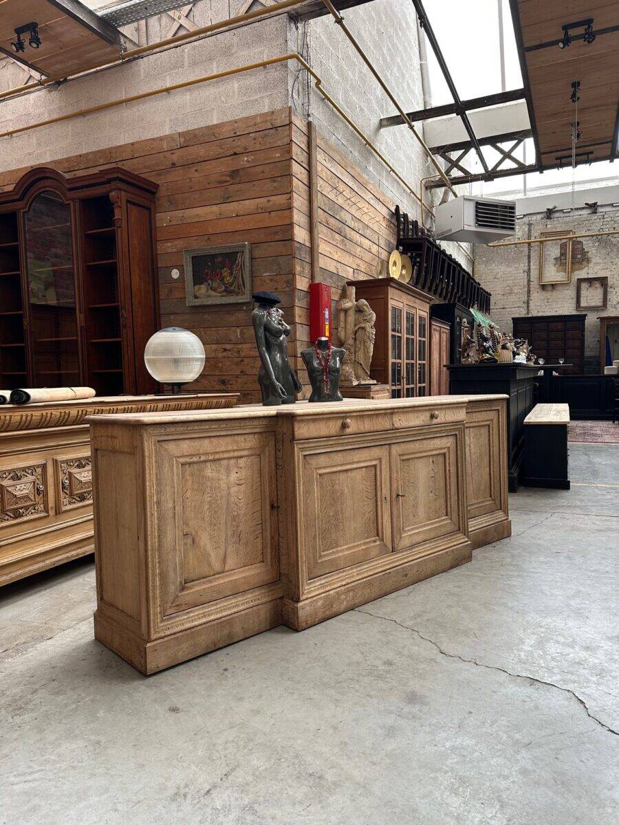 Solid oak enfilade from the 19th century.