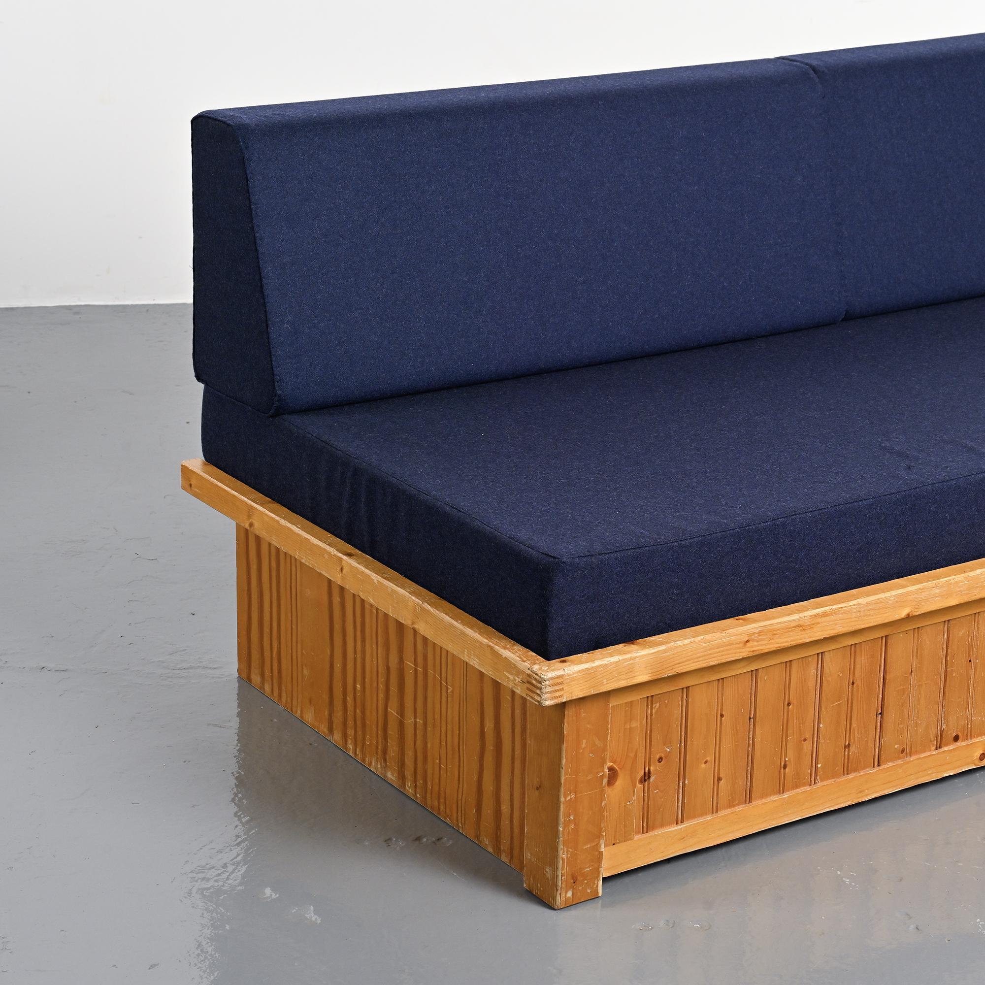Charlotte Perriand, banquette Les Arcs vers 1973