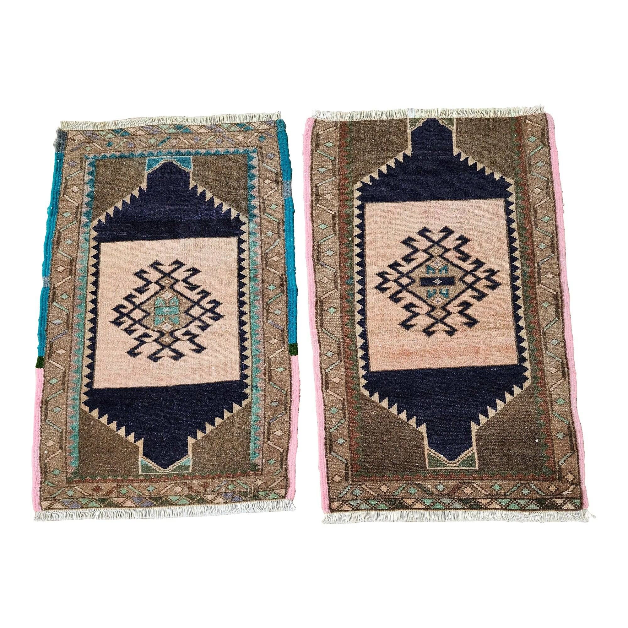 Set of 2 vintage handmade Turkish rugs 51x82 cm