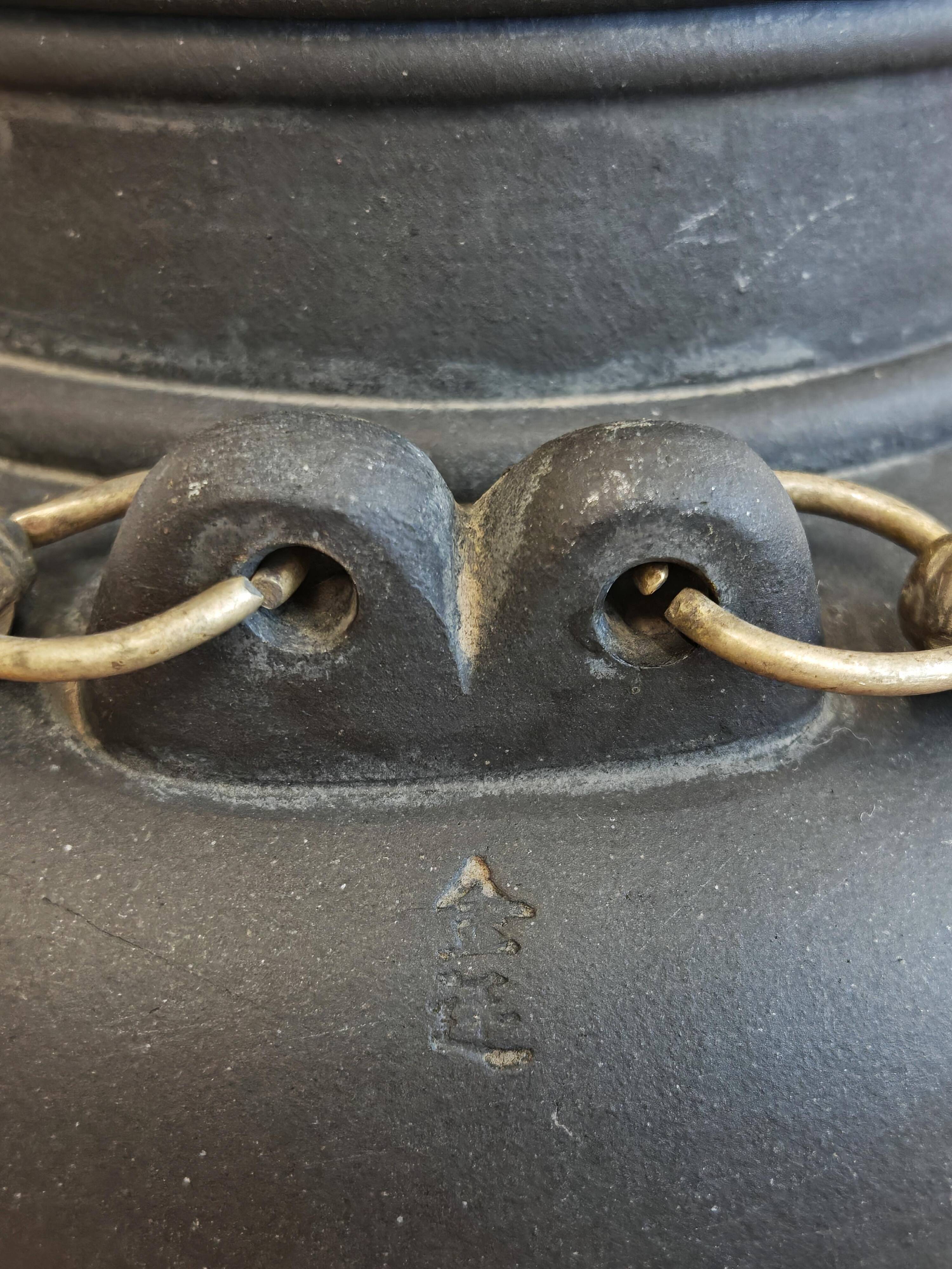 Antique Yixing teapot, Qing Dynasty, 1910s.