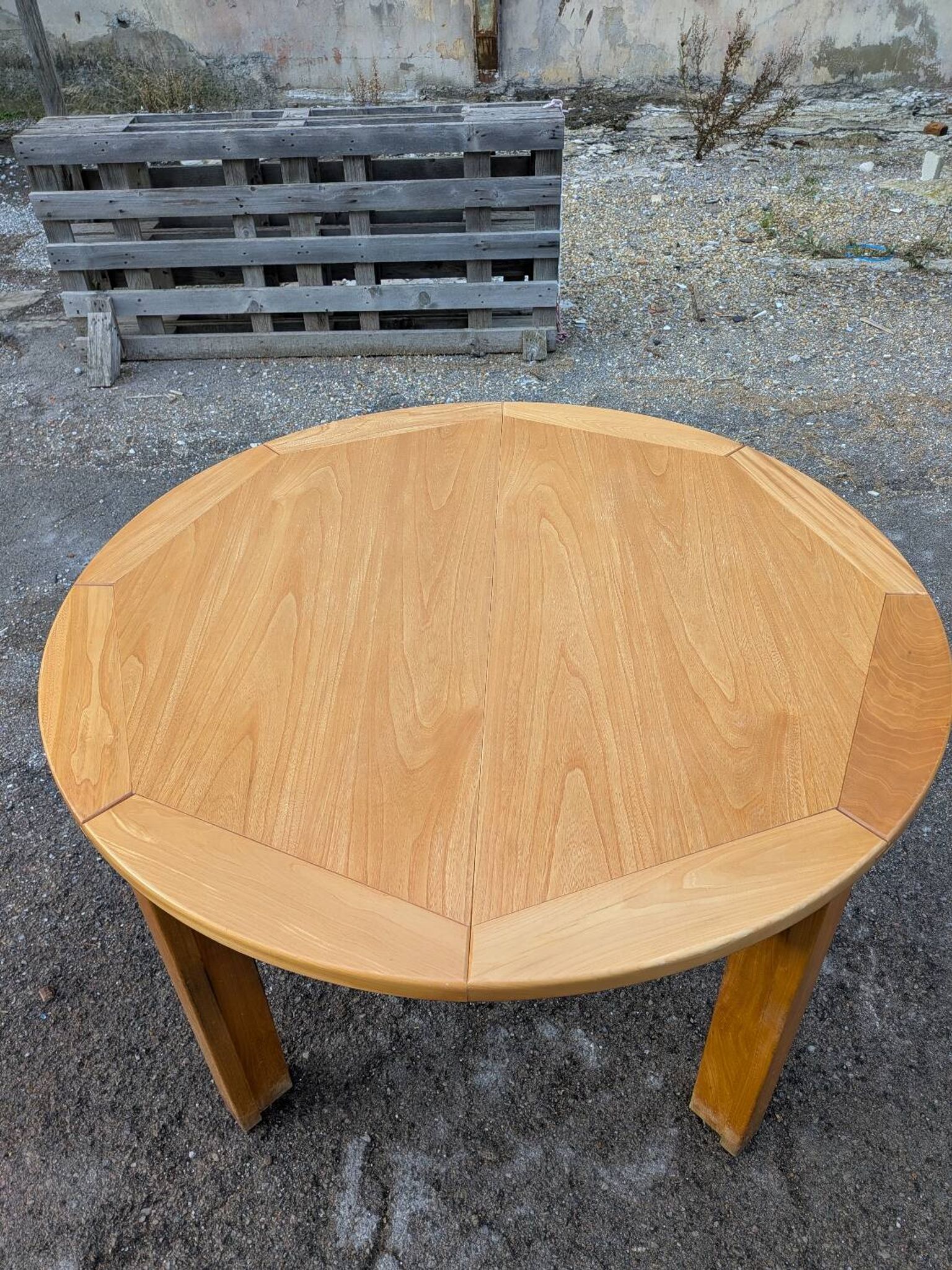 Dining table in elm from 1980