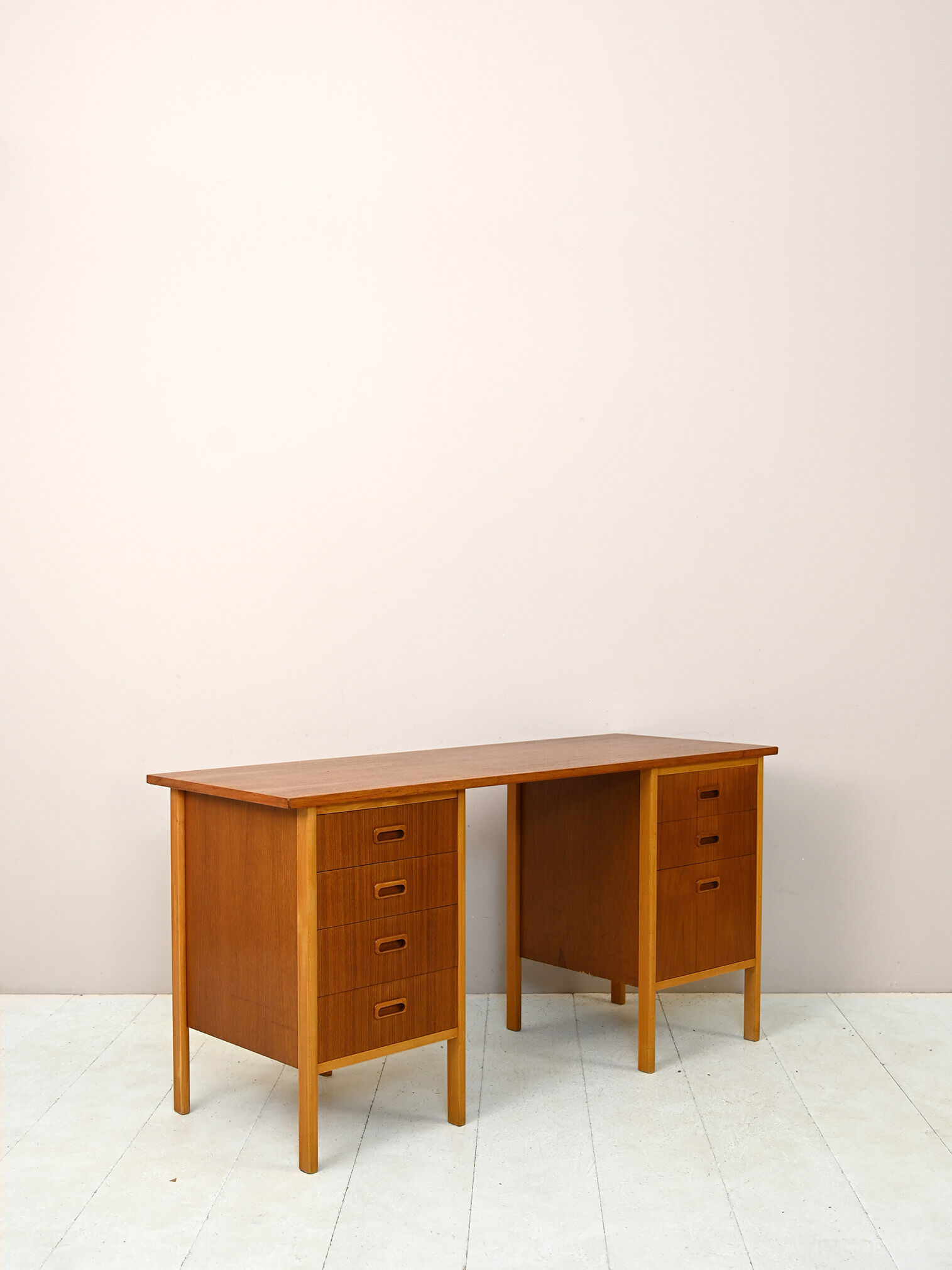 Scandinavian 1960s desk with drawers