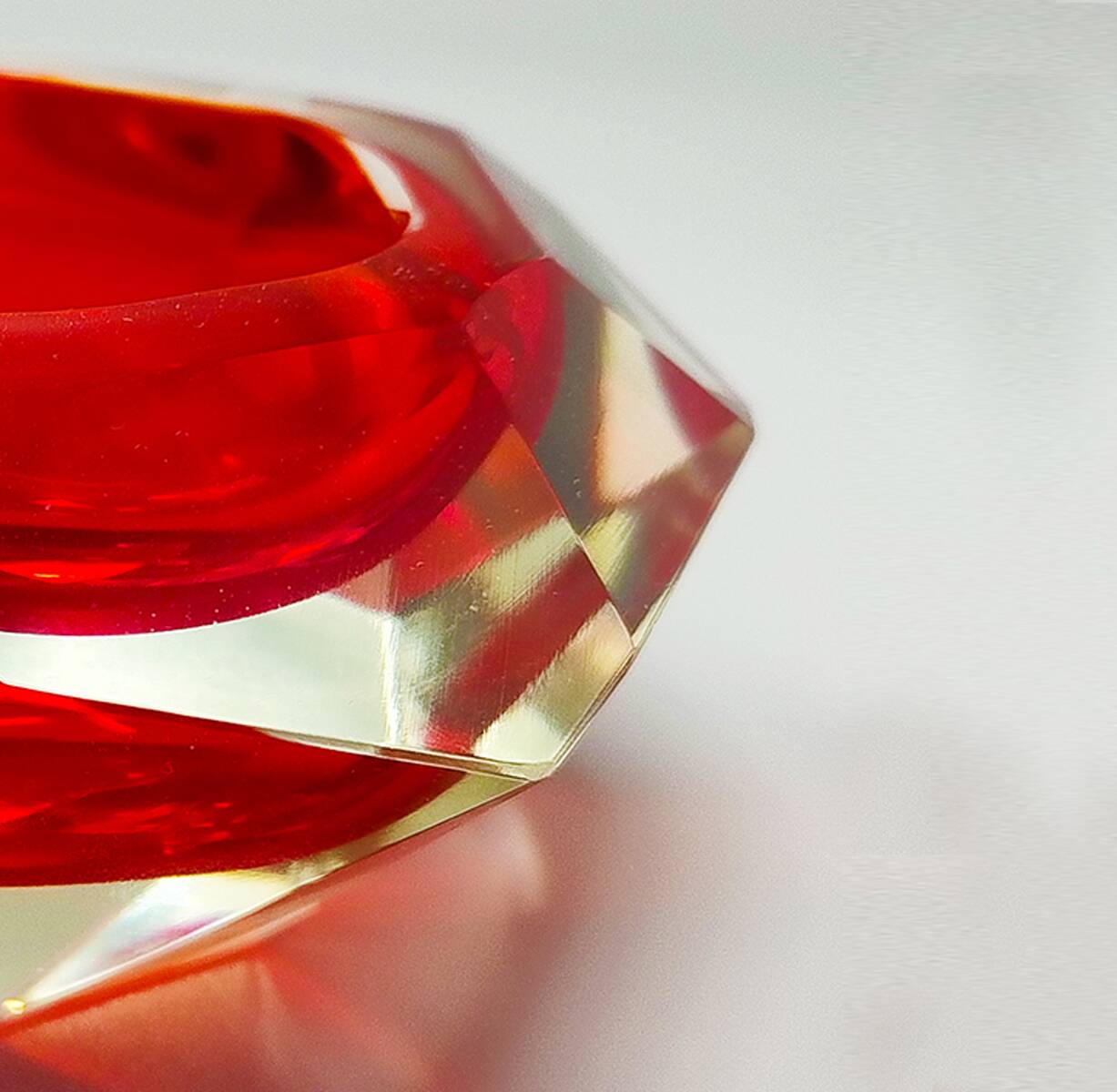Cendrier ou vide poche étonnant rouge des années 1960 par Flavio Poli pour Seguso
