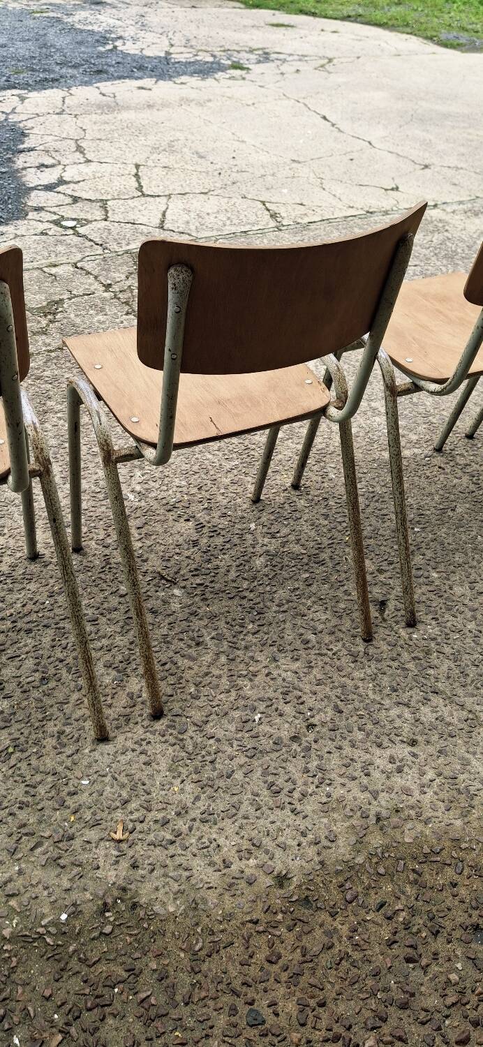 Chaises industrielles